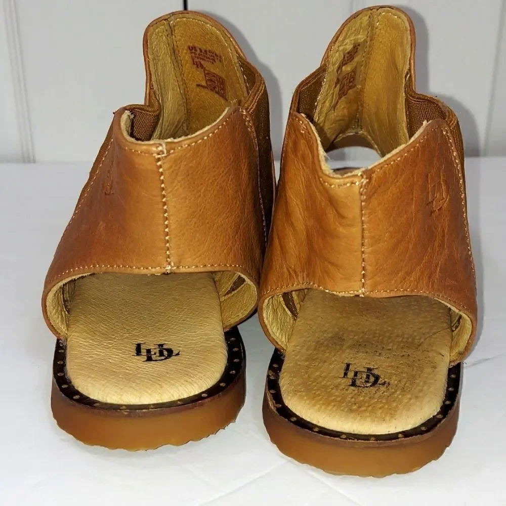 Luxe De Leon LDL Tan Leather Peep Toe Slide On Sandals Sz 9.5